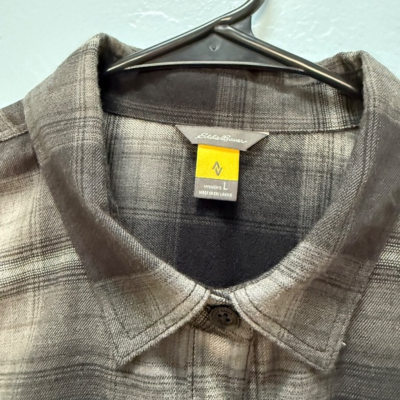 Eddie Bauer Women's Plaid Flannel Shirt - Size Large - Picture 3 of 7